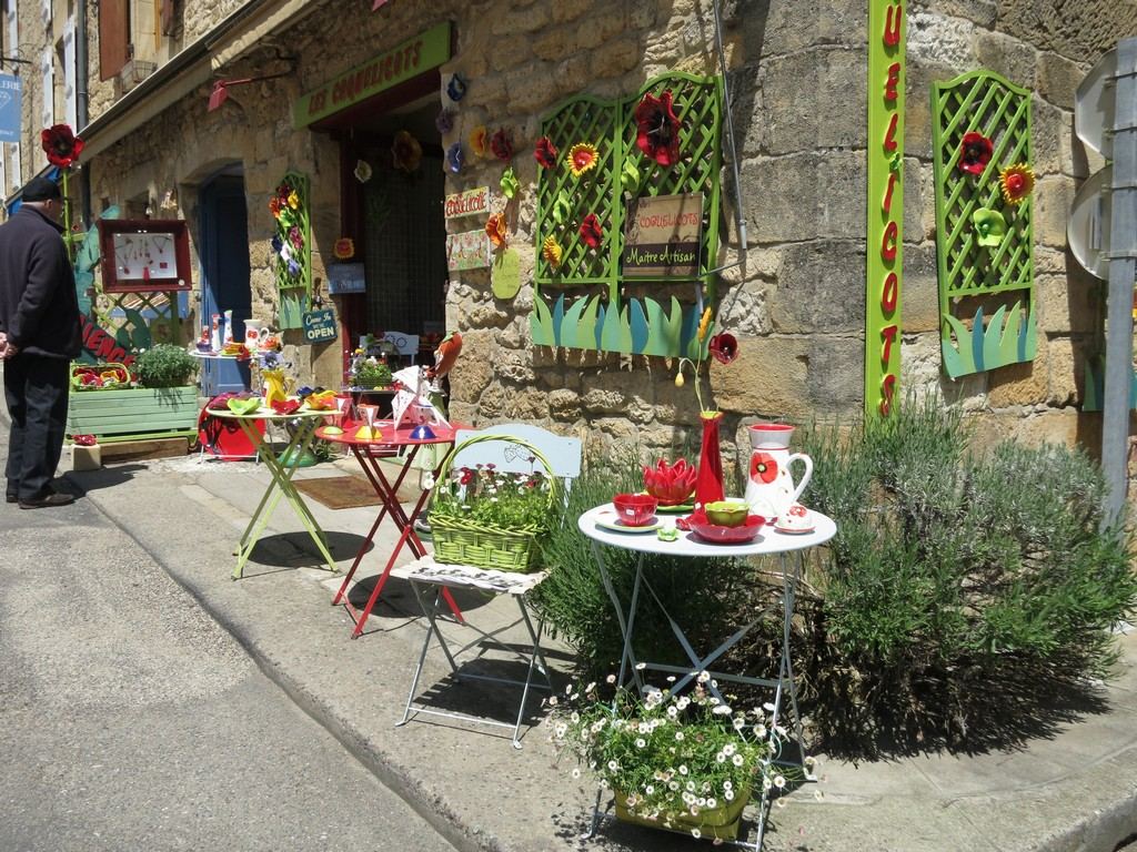 A shop front in Domme