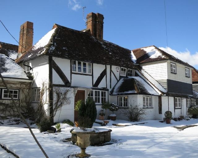 Hamptons Farmhouse in the snow